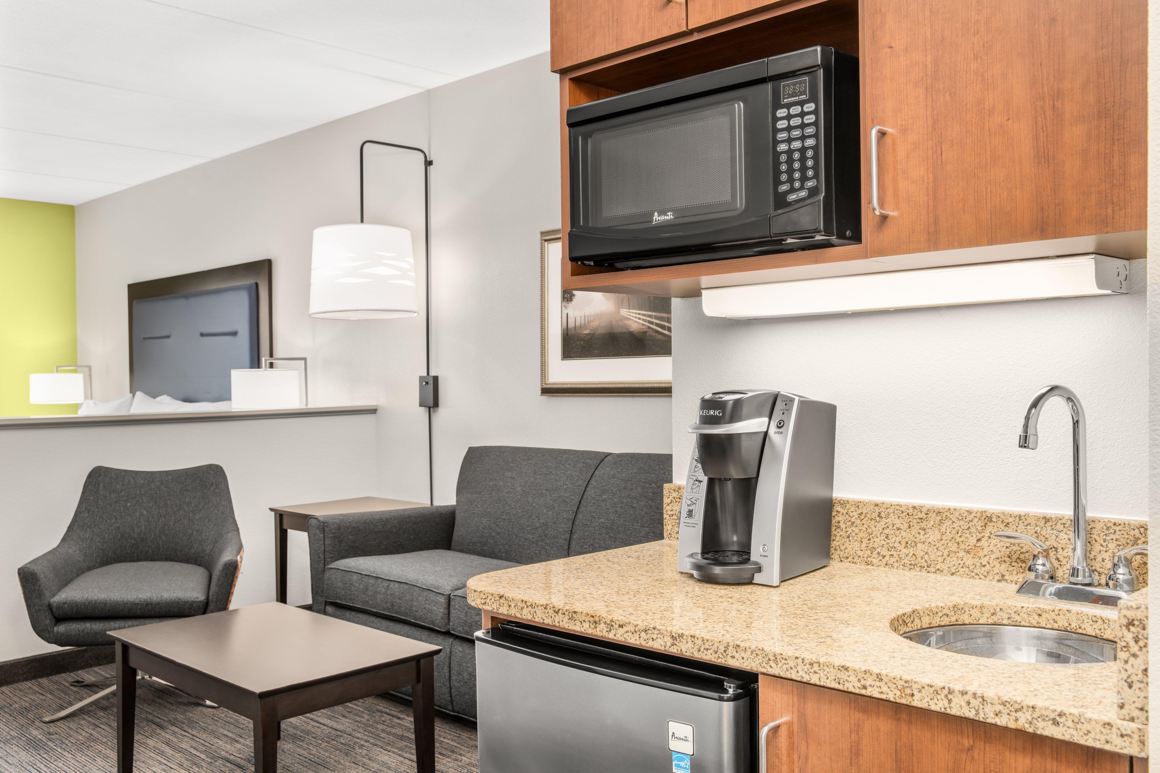 Holiday Inn Express & Suites Wilmington-Newark By Ihg Eksteriør billede