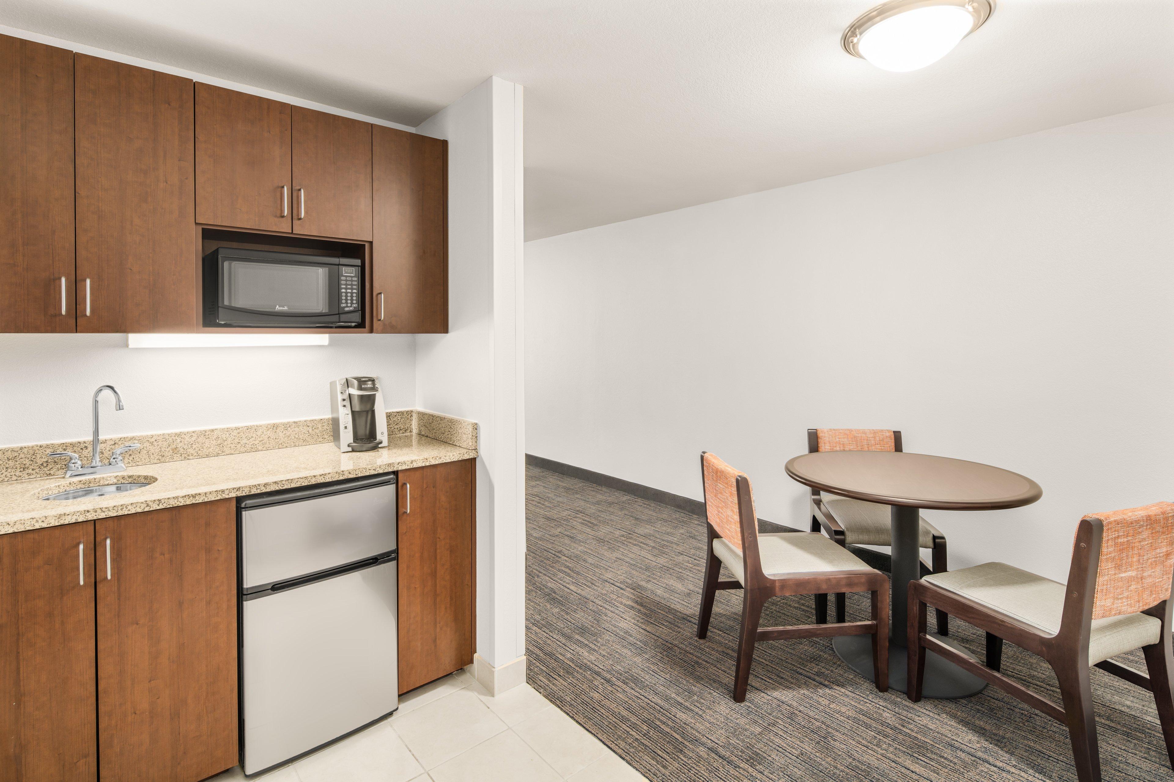 Holiday Inn Express & Suites Wilmington-Newark By Ihg Eksteriør billede