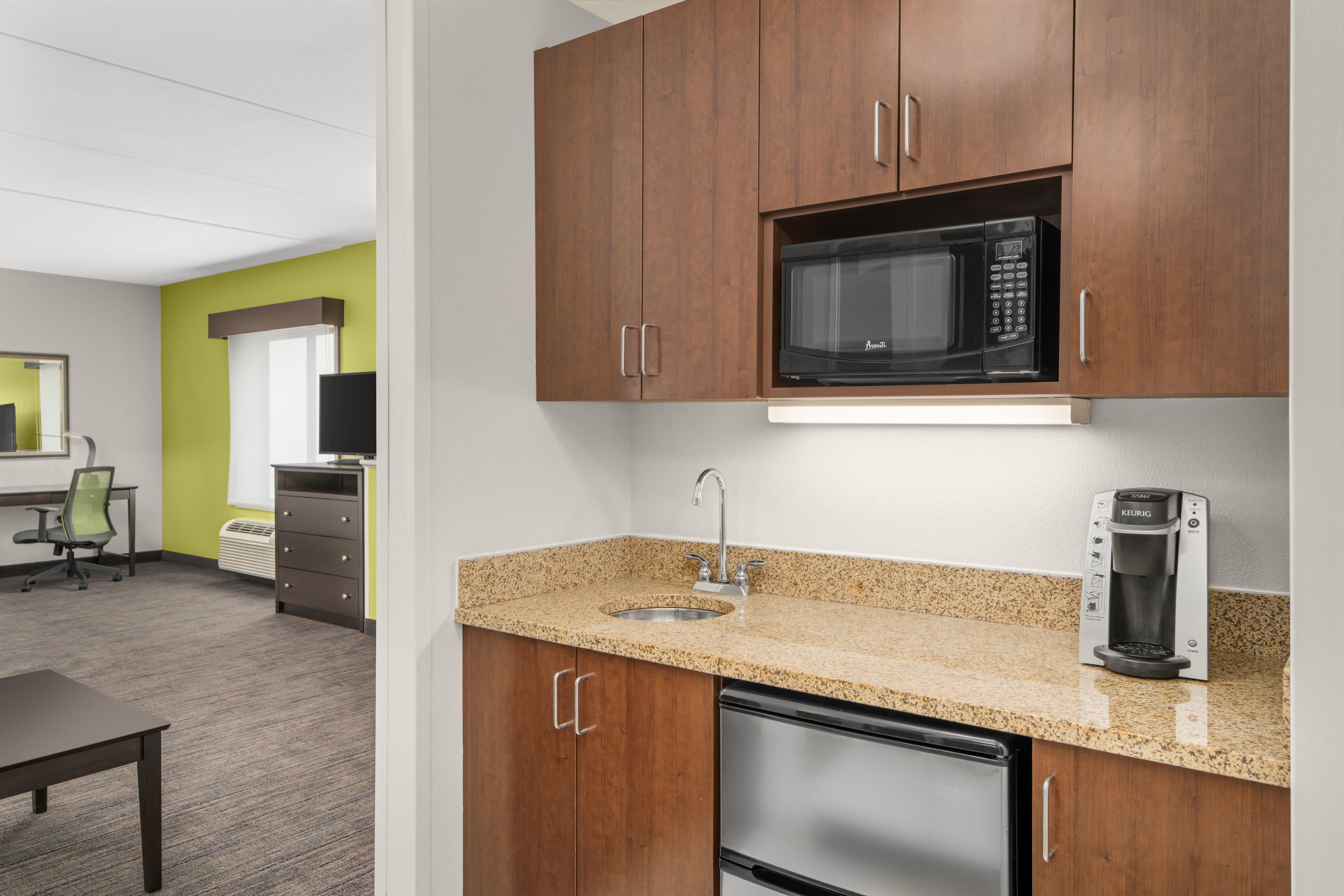 Holiday Inn Express & Suites Wilmington-Newark By Ihg Eksteriør billede